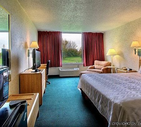 Airport Inn Флинт Стая снимка