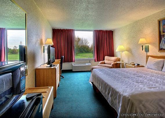 Airport Inn Флинт Стая снимка