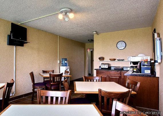Airport Inn Флинт Ресторант снимка
